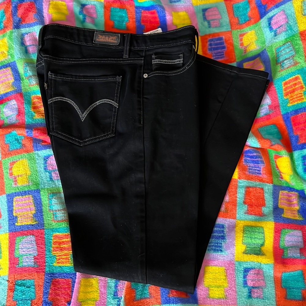 Levi’s size 12 black w/gray stitching